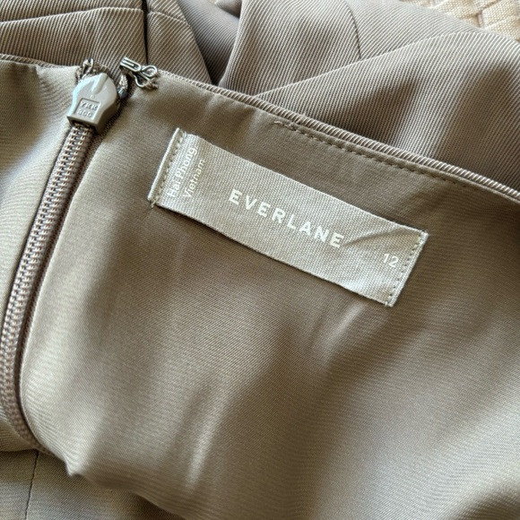 Everlane jumpsuit with pockets - Picture 4 of 4